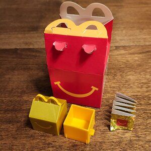 McDonald's 2025 Lil McDonald's Happy Meal Toy HAPPY MEAL- Canada BNIP